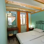 Foufas Lägenhetshotell