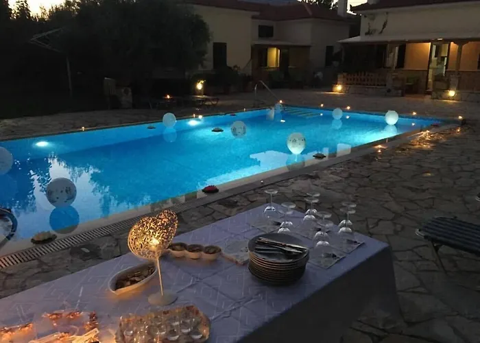 Foufas Paralio Astros