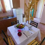 Foufas Apartahotel 4*