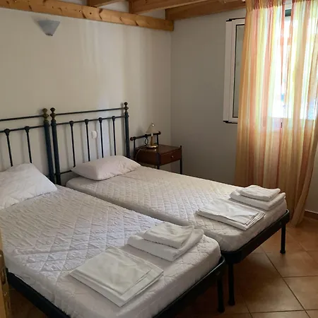 Foufas Lägenhetshotell 4*