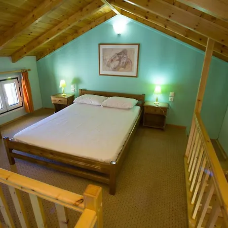 Foufas Hotel apartamentowy 4*