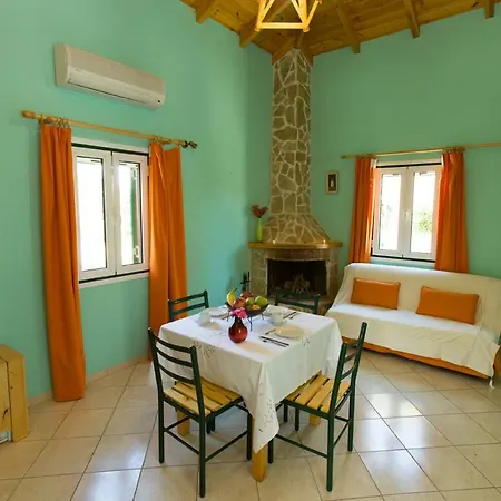 Foufas Parálion Ástros