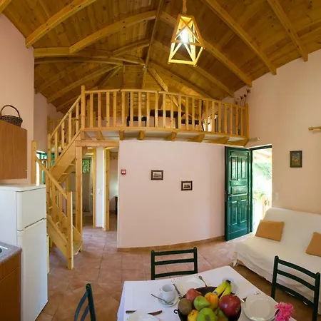 Foufas Hotel apartamentowy 4*