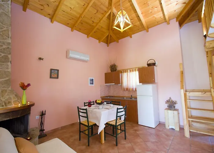 Foufas Hotel apartamentowy Parálion Ástros